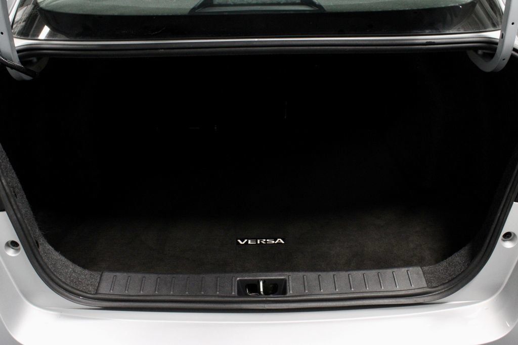 Certified 2024 Nissan Versa SV FWD image 13