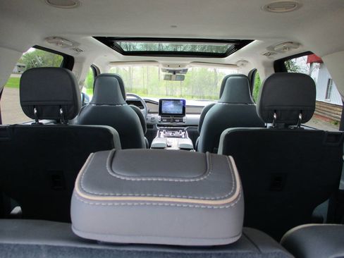 Used 2018 Lincoln Navigator Black Label AWD/4WD image 30