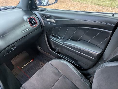 Used 2019 Dodge Charger R/T w/ Plus Group image 17
