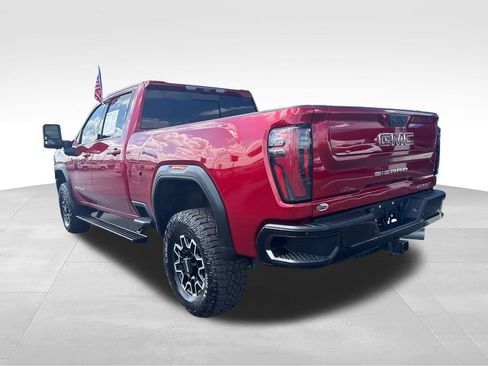Used 2024 GMC Sierra 2500 AT4X AWD/4WD image 3