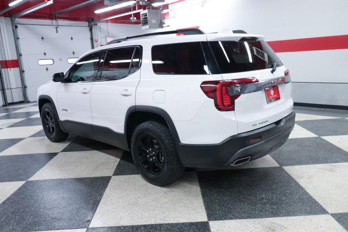 Used 2023 GMC Acadia AT4 w/ Technology Package AWD/4WD image 6