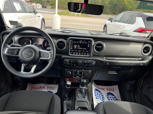 Used 2023 Jeep Wrangler Unlimited Rubicon 4xe image 18