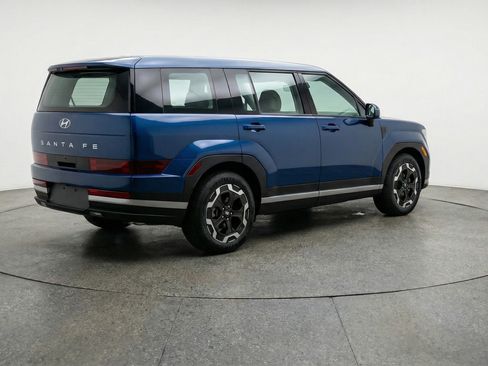 Used 2025 Hyundai Santa Fe SEL image 9
