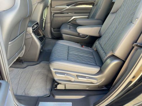 Used 2025 Cadillac Escalade IQ Sport 1 AWD/4WD image 24