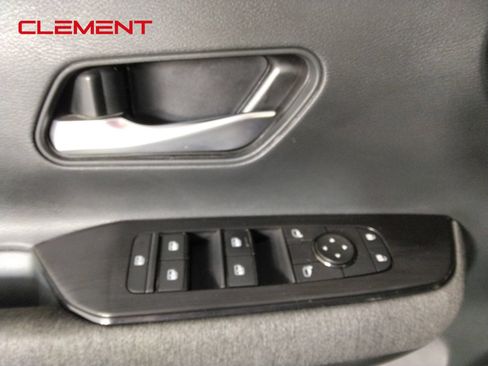 Used 2026 Nissan Kicks SV FWD image 21