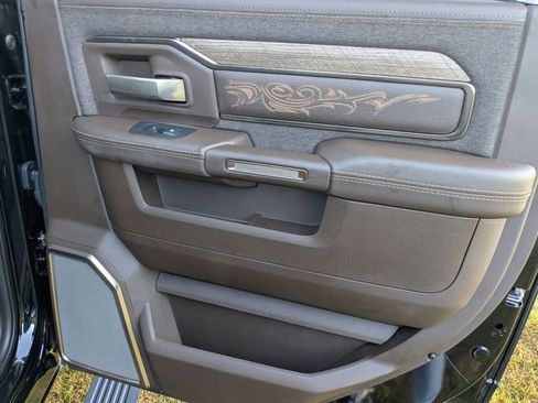 New 2026 RAM 2500 Limited AWD/4WD image 32
