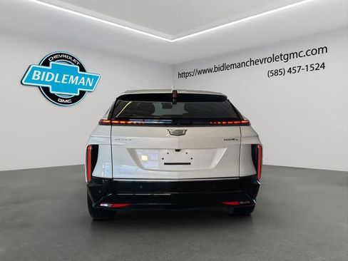Used 2024 Cadillac Lyriq Luxury w/ LPO, Floor Liner Package image 7