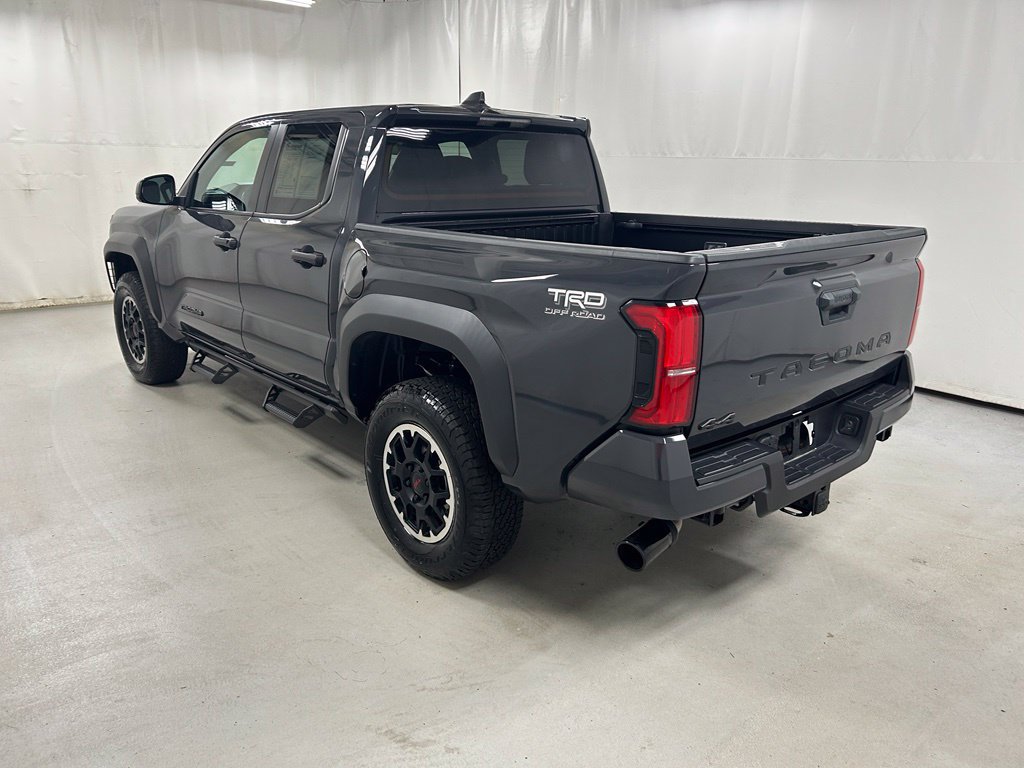 Used 2024 Toyota Tacoma TRD Off-Road AWD/4WD image 6