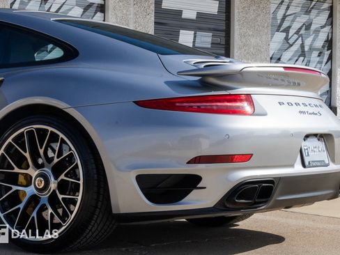 Used 2014 Porsche 911 Turbo S image 12