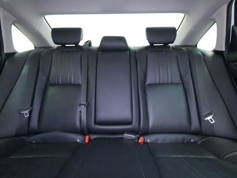 Used 2018 Honda Accord Touring image 17