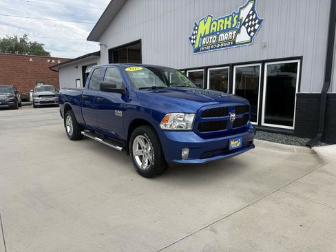 Used 2017 RAM 1500 Express AWD/4WD image 1