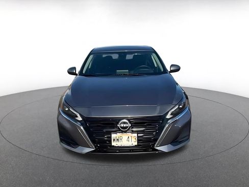 Used 2023 Nissan Altima 2.5 SV FWD image 4