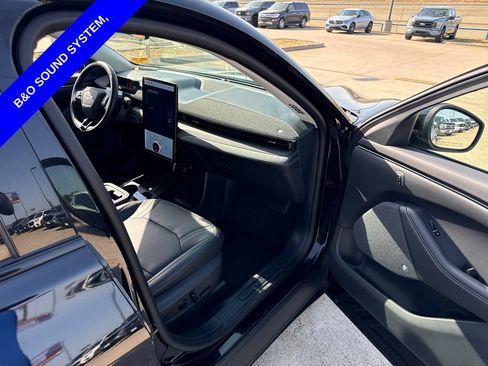 Used 2025 Ford Mustang Mach-E Premium AWD/4WD image 16