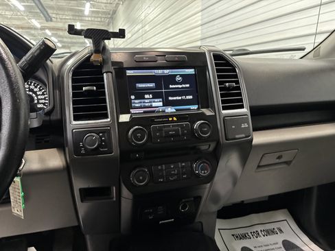 Used 2015 Ford F150 XLT w/ Equipment Group 302A Luxury image 20