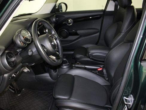 Used 2018 MINI Cooper S image 5