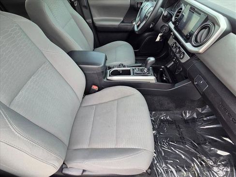 Certified 2018 Toyota Tacoma SR5 RWD image 19