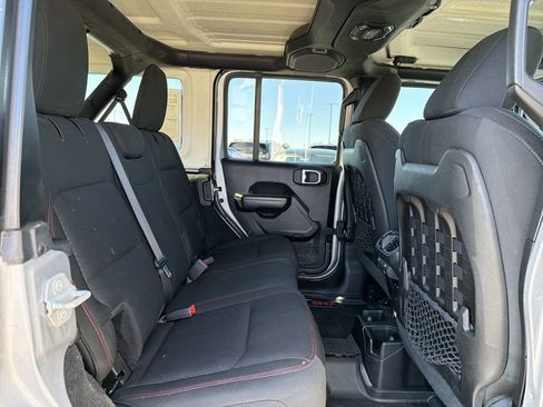 Used 2020 Jeep Wrangler Unlimited Rubicon image 16