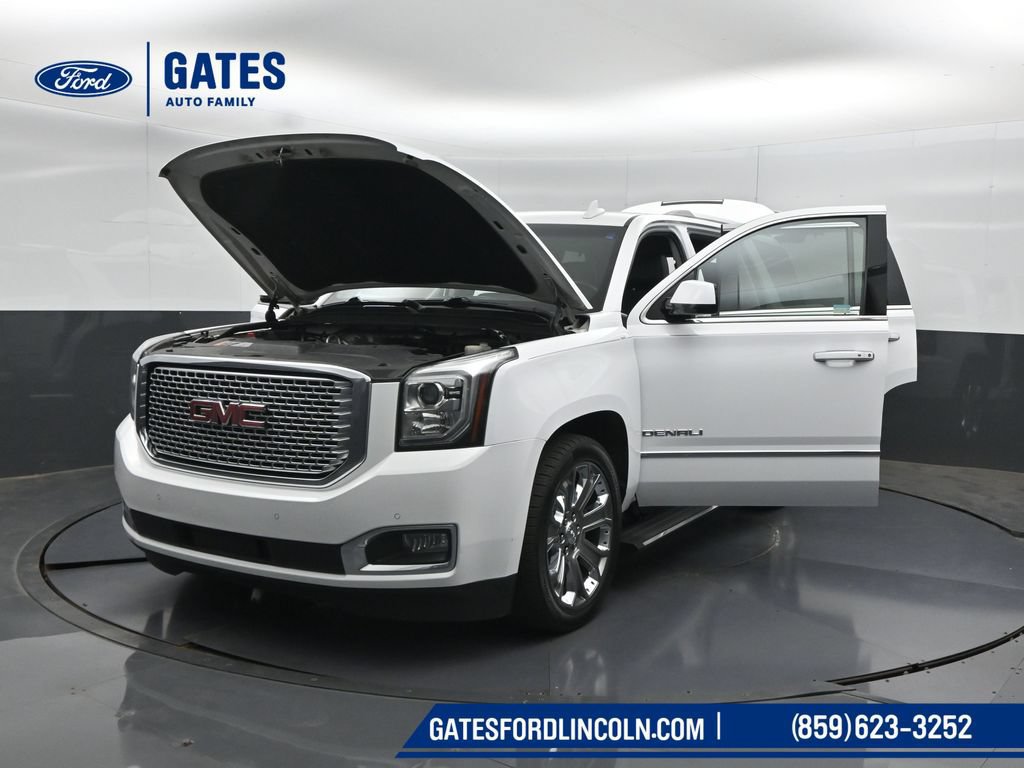 Used 2017 GMC Yukon Denali w/ Open Road Package AWD/4WD image 60