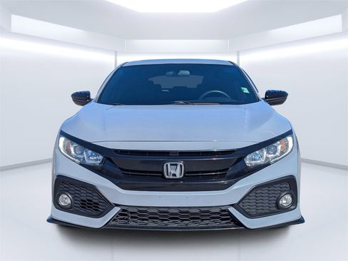 Used 2018 Honda Civic Sport image 8