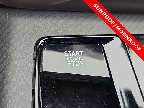 Used 2025 BMW X3 xDrive30i w/ Premium Package image 19