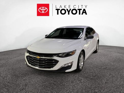 Used 2022 Chevrolet Malibu LS w/ LPO, Convenience Package 1 image 1
