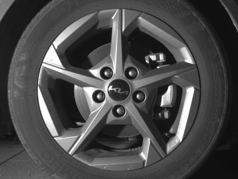 Used 2025 Kia K4 LXS image 13