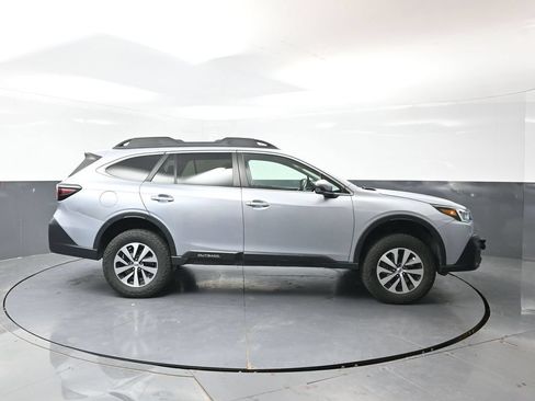 Used 2021 Subaru Outback Premium w/ Popular Package #1 AWD/4WD image 3
