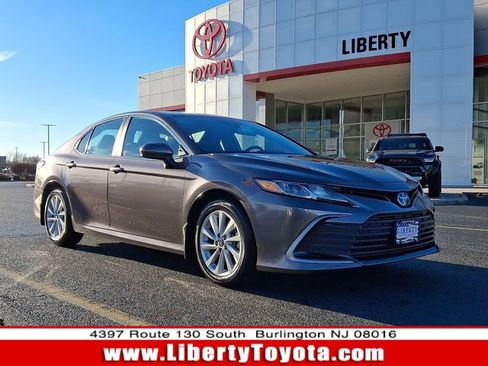 Used 2024 Toyota Camry LE image 1