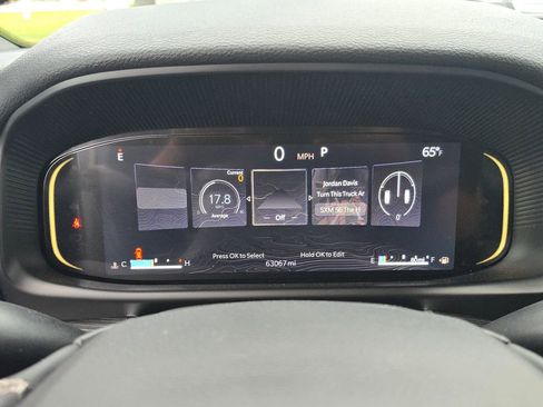 Used 2024 Jeep Wagoneer L Series II w/ Flexible Seating Group image 22