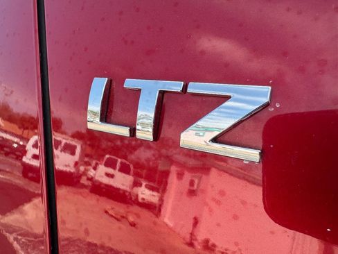 Used 2012 Chevrolet Tahoe LTZ image 2