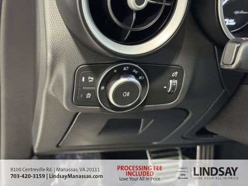 Used 2023 Alfa Romeo Stelvio Ti AWD/4WD image 29
