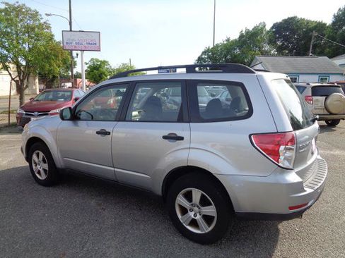 Used 2012 Subaru Forester 2.5X w/ Alloy Wheel Pkg AWD/4WD image 7