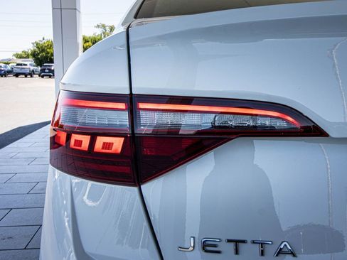 Used 2024 Volkswagen Jetta Sport FWD image 15