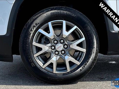 Used 2023 GMC Acadia SLE image 33