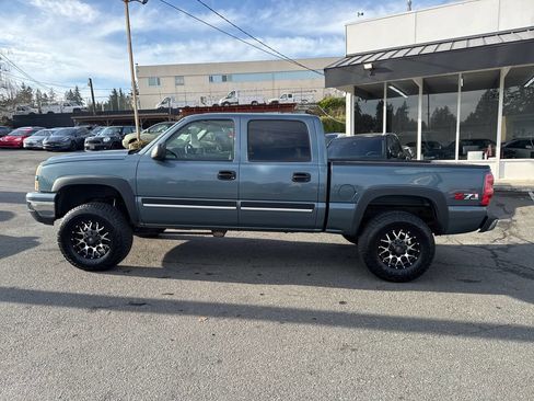 Used 2006 Chevrolet Silverado 1500 LT w/ Light Duty Power Package image 3