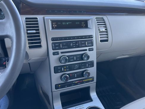 Used 2011 Ford Flex SEL w/ Rapid Spec Order Code image 11