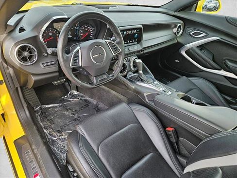 Used 2017 Chevrolet Camaro SS image 10