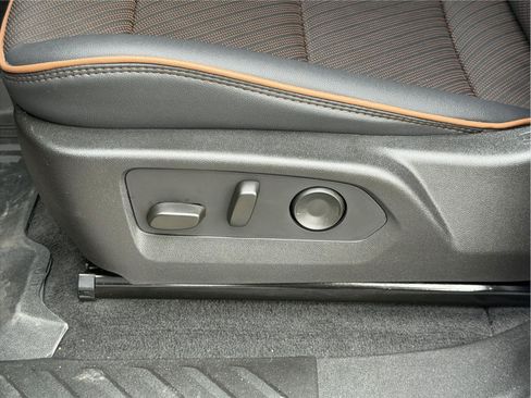 Used 2026 GMC Canyon AT4 w/ AT4 Premium Package AWD/4WD image 10