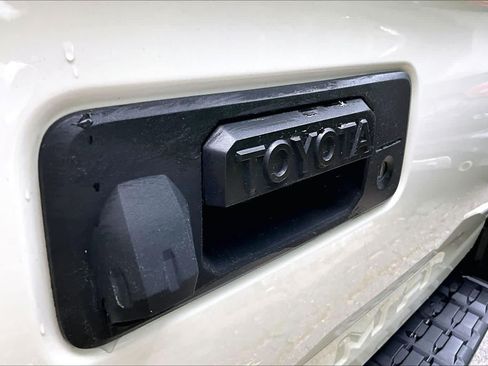 Certified 2021 Toyota Tacoma TRD Sport AWD/4WD image 29