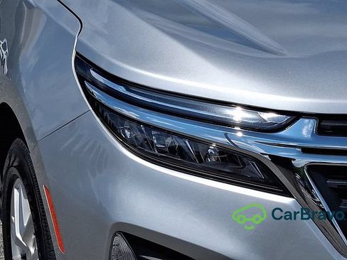 Used 2022 Chevrolet Equinox LT AWD/4WD image 9