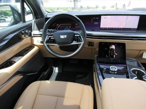 Used 2026 Cadillac Escalade IQ Sport 2 AWD/4WD image 14