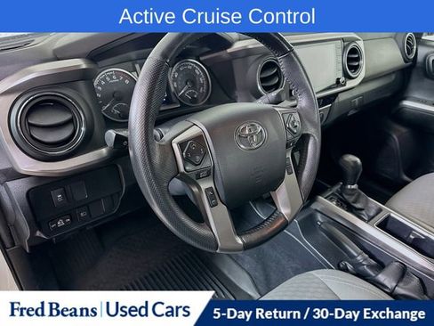 Used 2022 Toyota Tacoma SR5 image 10