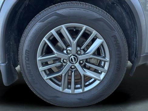 Used 2022 Nissan Rogue S image 30