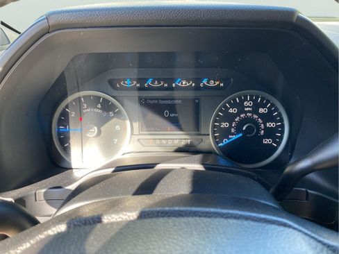 Used 2017 Ford F150 XLT w/ Equipment Group 302A Luxury AWD/4WD image 24