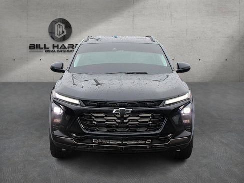 Used 2024 Chevrolet Trax ACTIV w/ Sunroof Package image 3