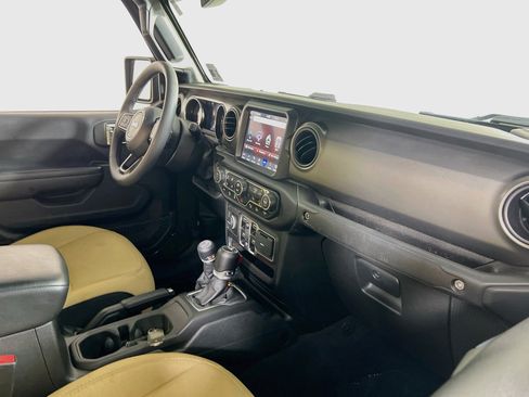 Used 2023 Jeep Gladiator Sport AWD/4WD image 28