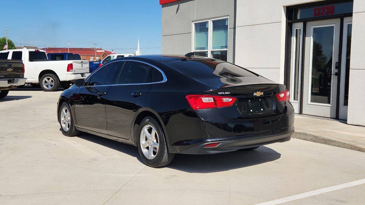 Used 2018 Chevrolet Malibu LS FWD image 4