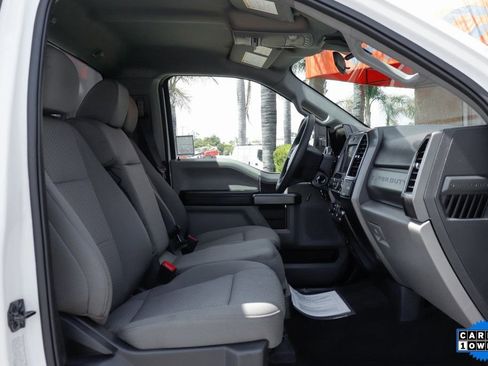 Used 2022 Ford F550 2WD Regular Cab Super Duty w/ XLT Value Package image 38