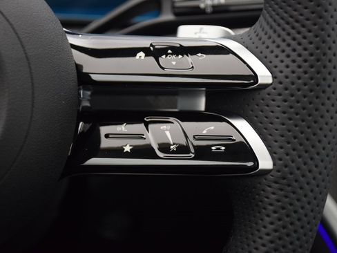 New 2025 Mercedes-Benz C 300 4MATIC Sedan image 23