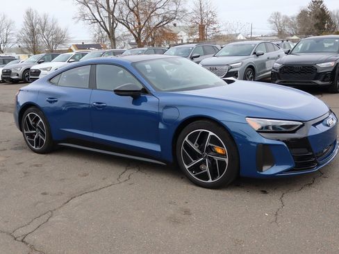 Used 2024 Audi RS e-tron GT image 3